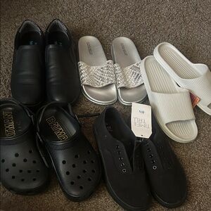 Bundle of shoes and sandals sizes 8-8.5